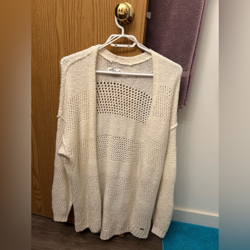 Women’s Hollister Ultra Soft Cardigan-New without Tags